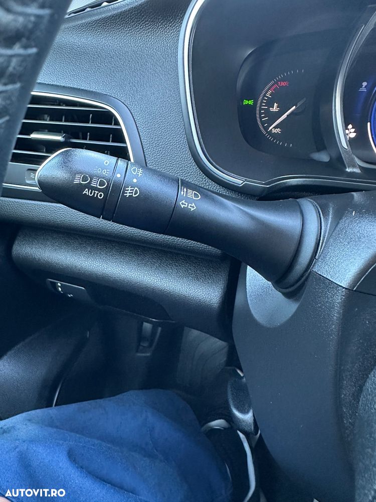 Renault Megane BLUE dCi Zen - 20