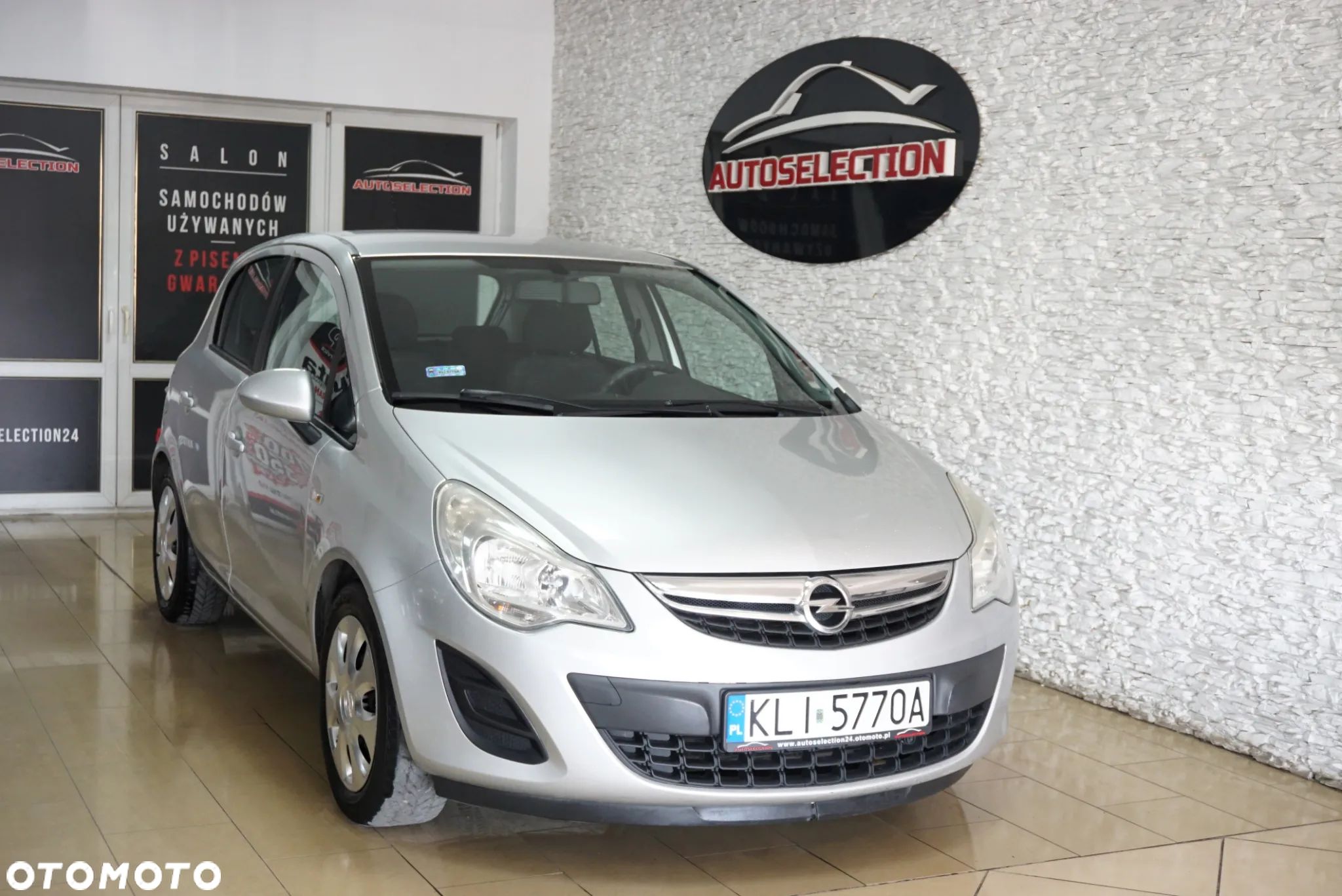 Opel Corsa 1.4 16V Enjoy - 1