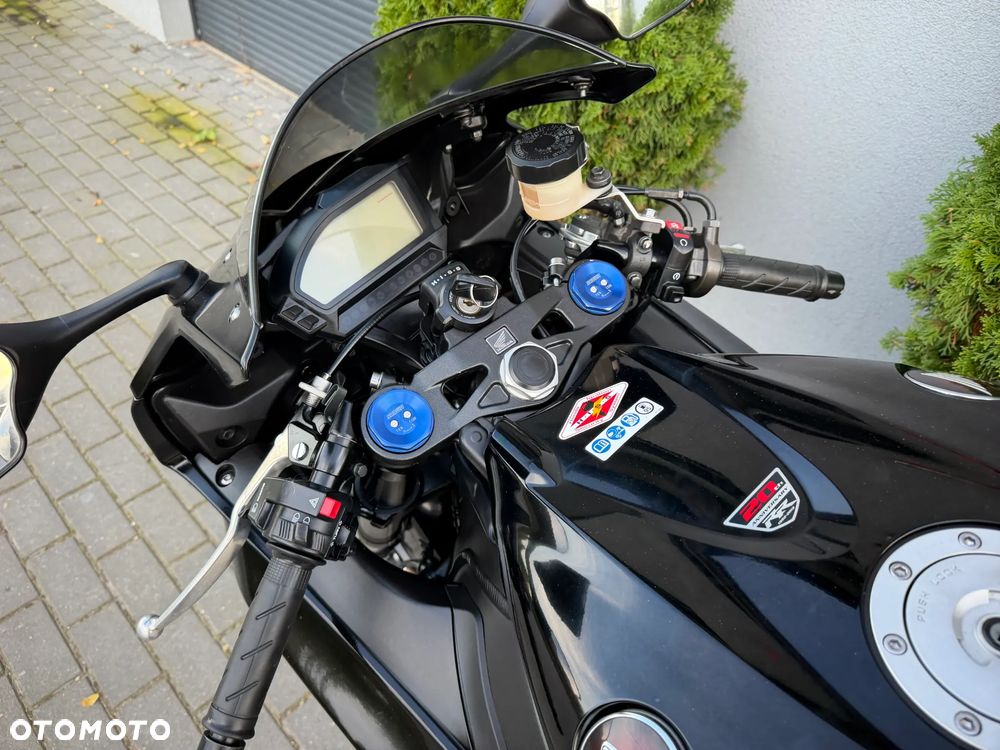 Honda CBR - 31