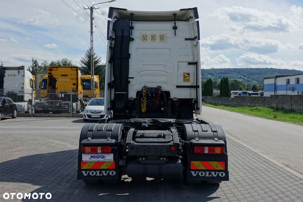Volvo FH 500 GLOBETROTTER / EURO 6 / STANDARD / AUTOMAT / KLIMATYZACJA POSTOJOWA / LODÓWKA - 6