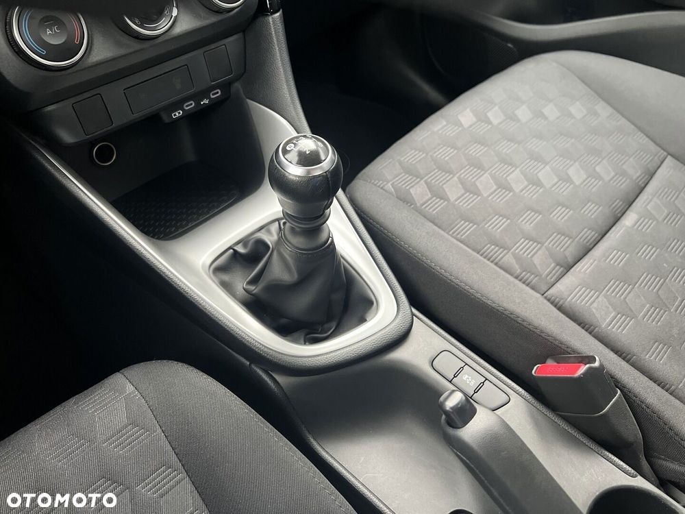 Toyota Yaris 1.5 Comfort - 20