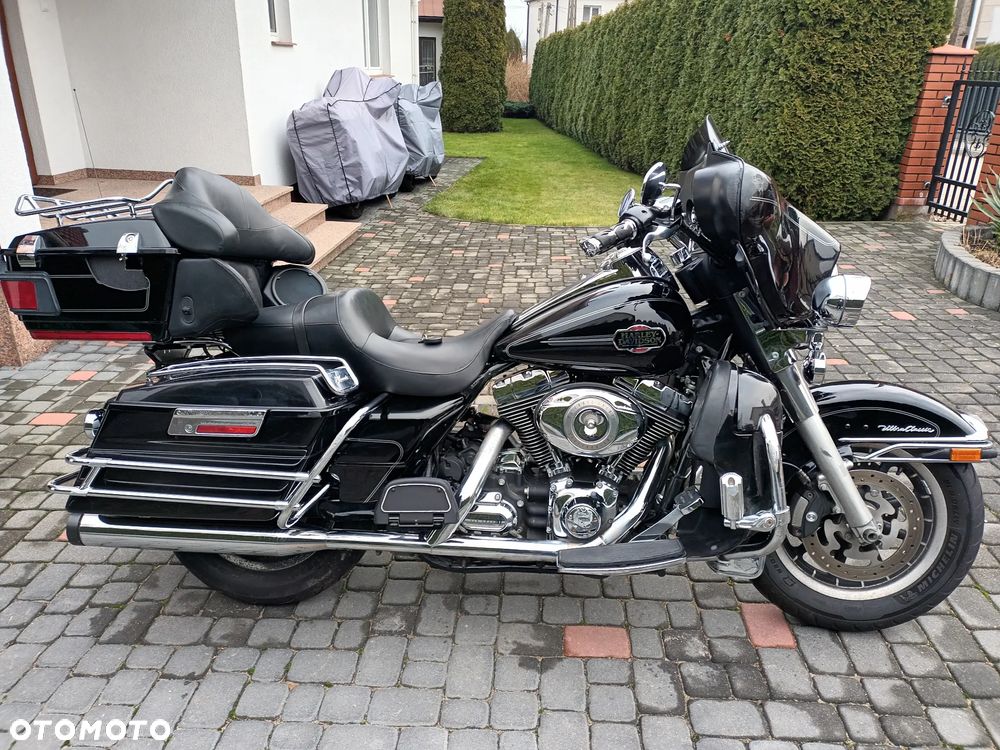 Harley-Davidson FLHTCU Ultra - 19