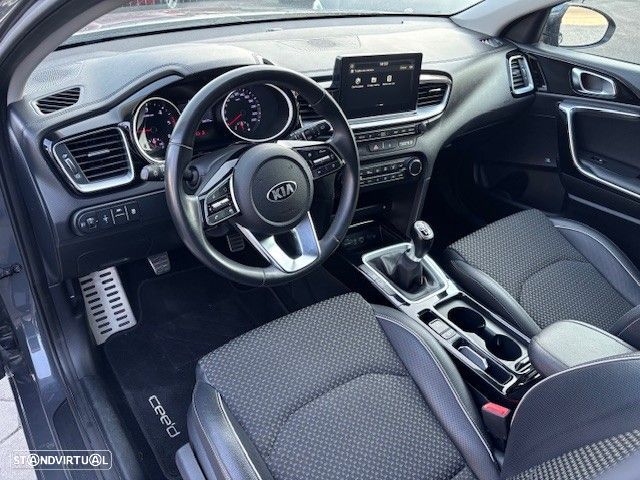 Kia Ceed 1.6 CRDi TX - 2