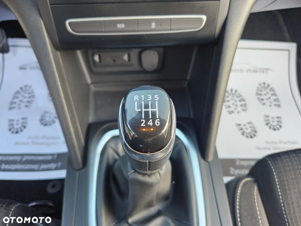 Renault Megane ENERGY TCe 130 EXPERIENCE - 26