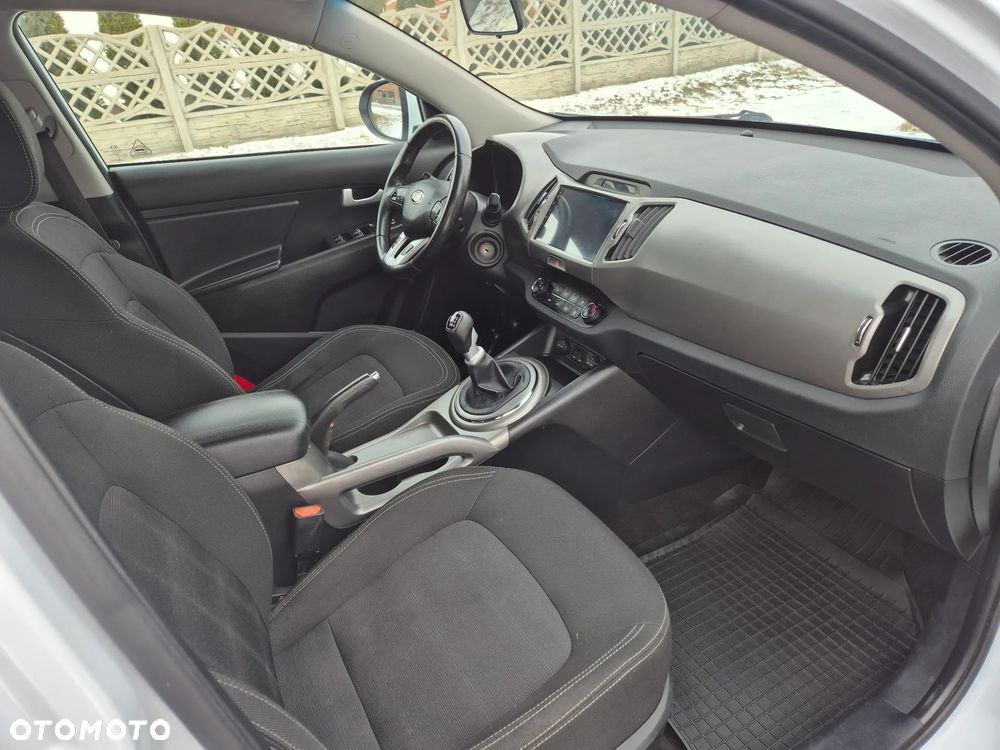 Kia Sportage 2,0 CRDI 2WD Vision - 11