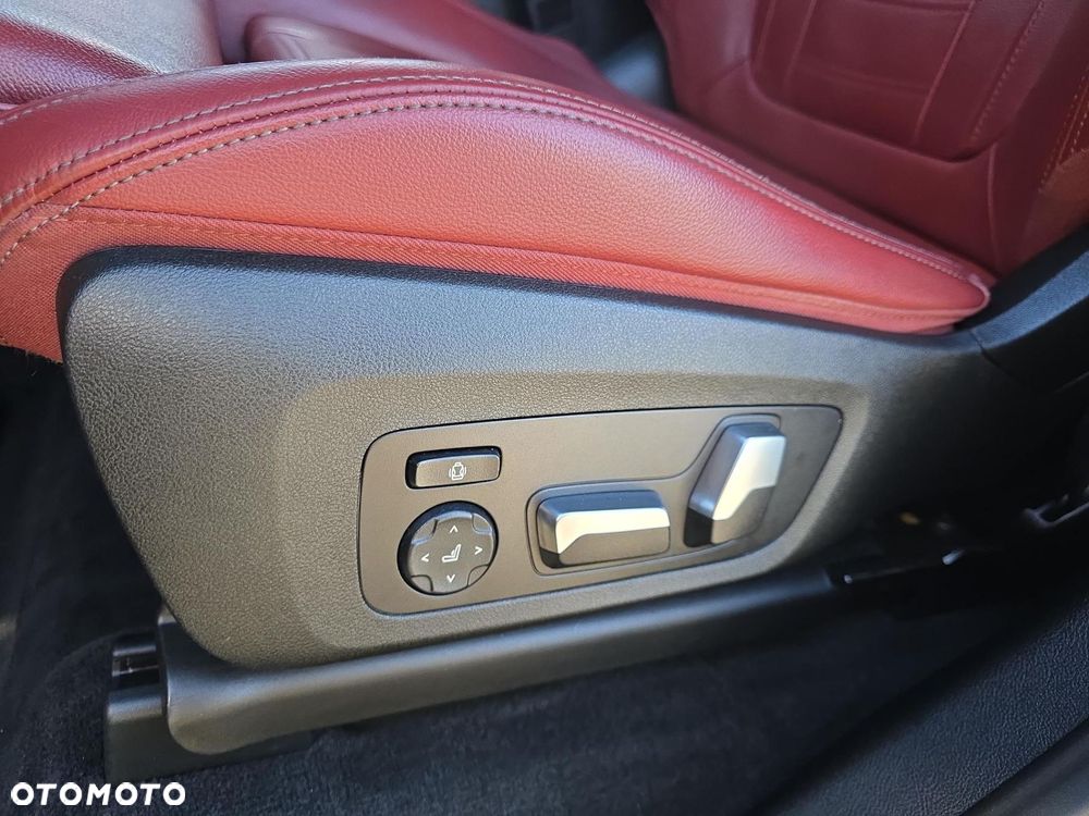 BMW X4 xDrive20d xLine sport - 22