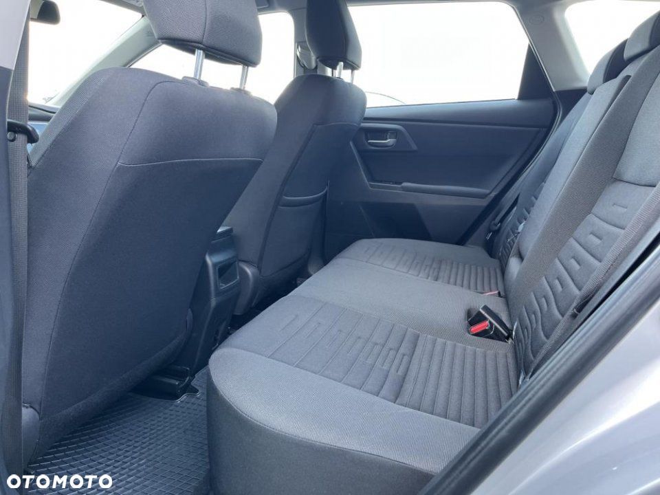Toyota Auris - 12
