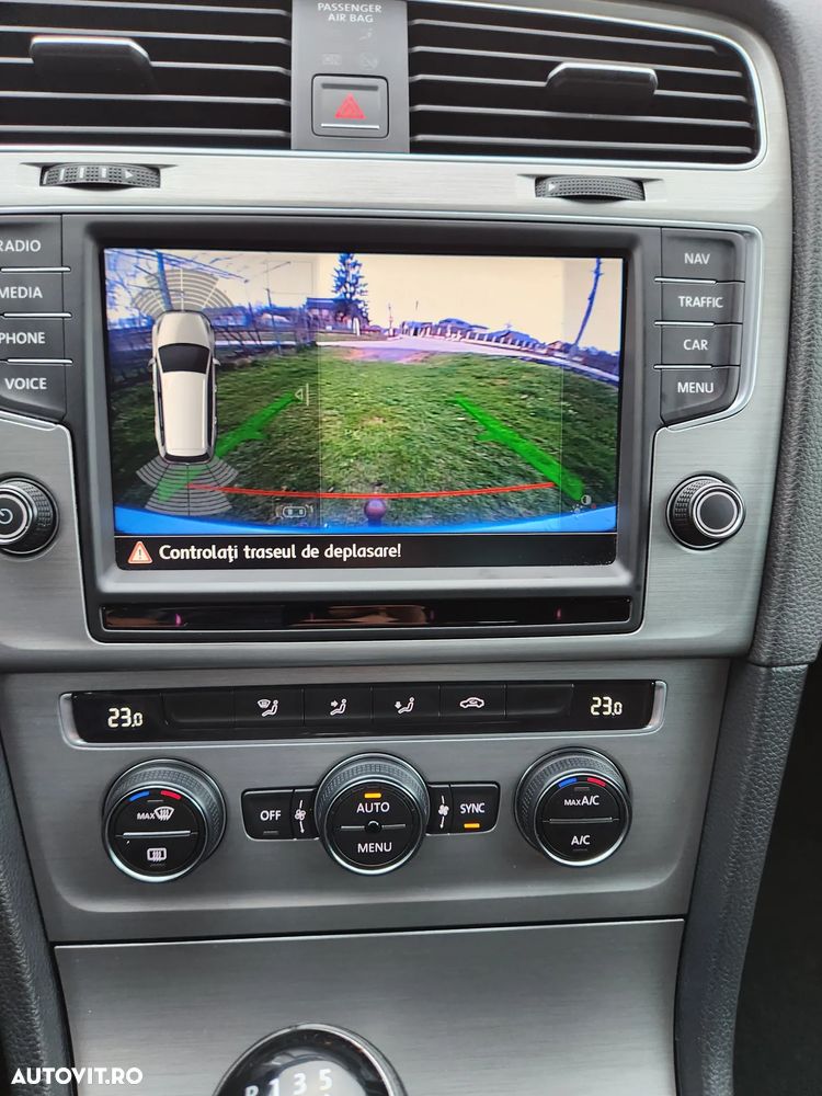 Volkswagen Golf 1.0 TSI BMT Comfortline - 25