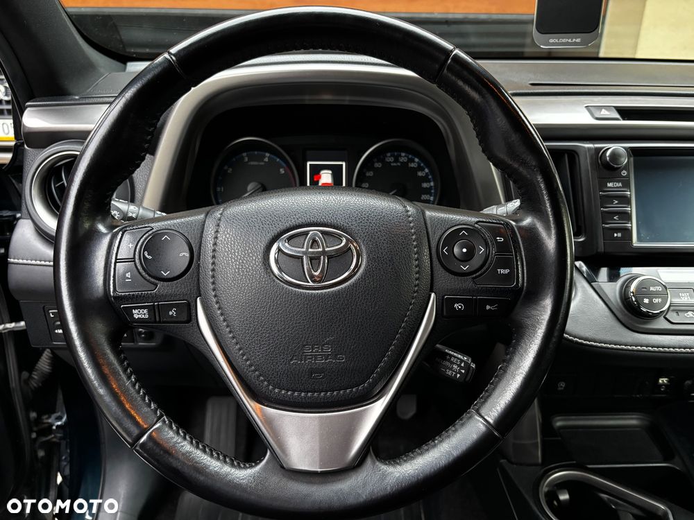 Toyota RAV4 2.0 D-4D Premium 4x2 - 13