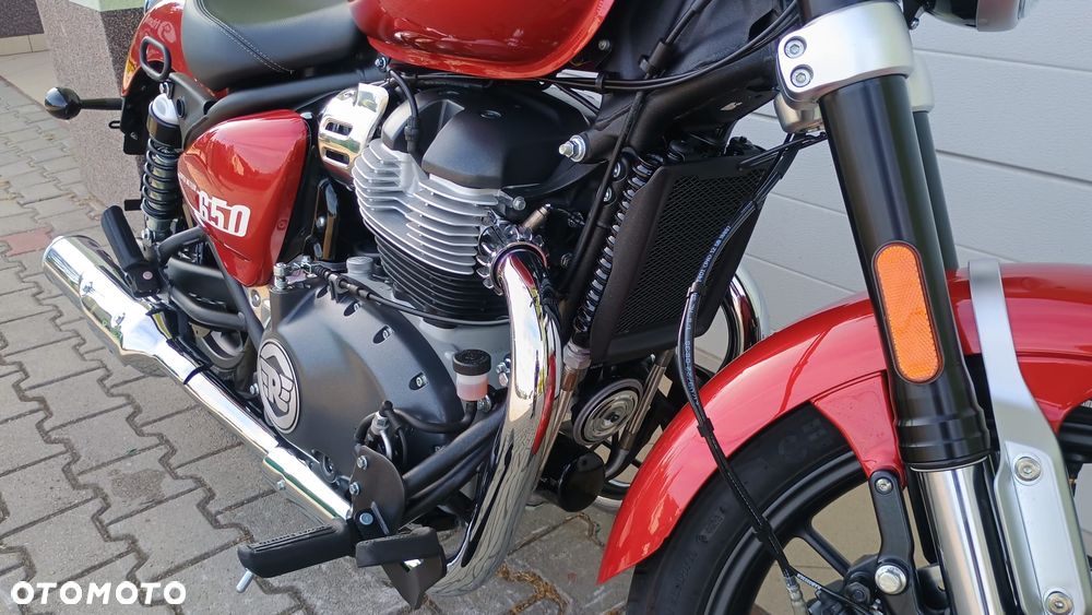 Royal Enfield Super Meteor - 26
