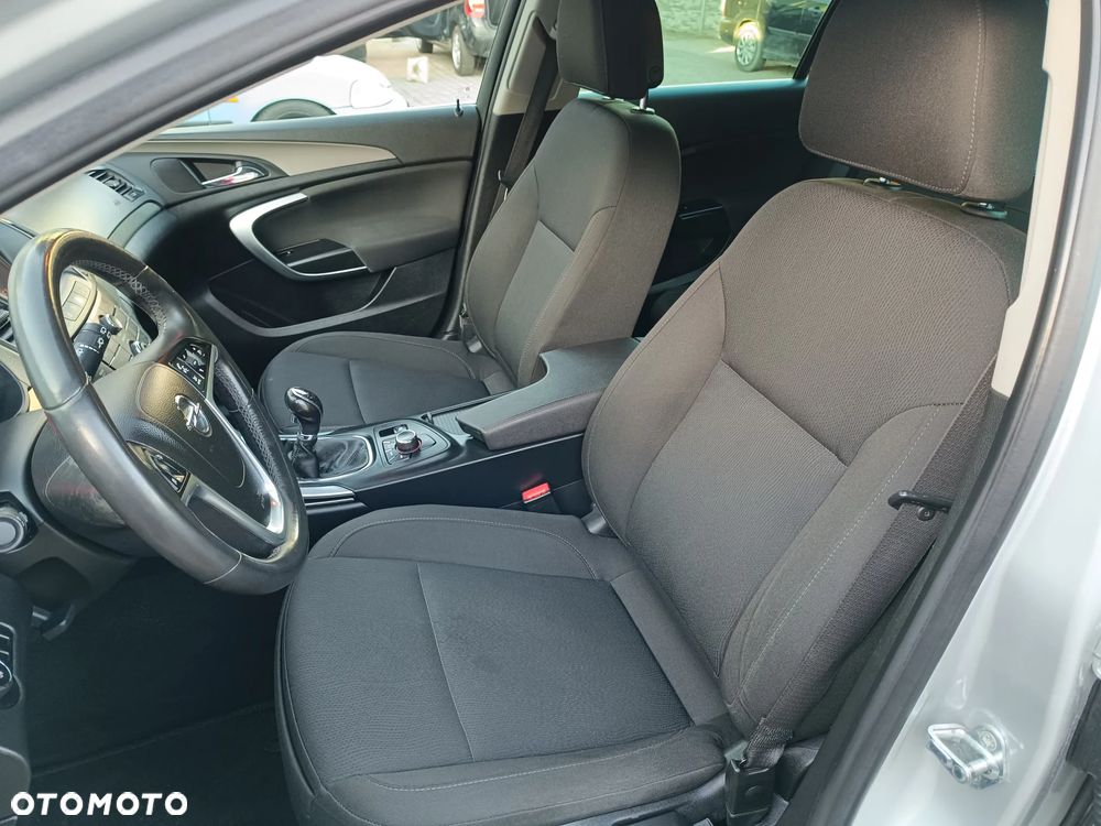 Opel Insignia 1.6 Turbo Design Edition - 10