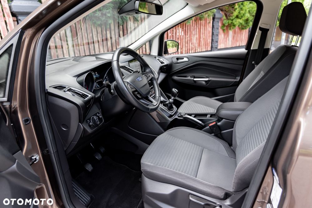 Ford Grand C-MAX - 18