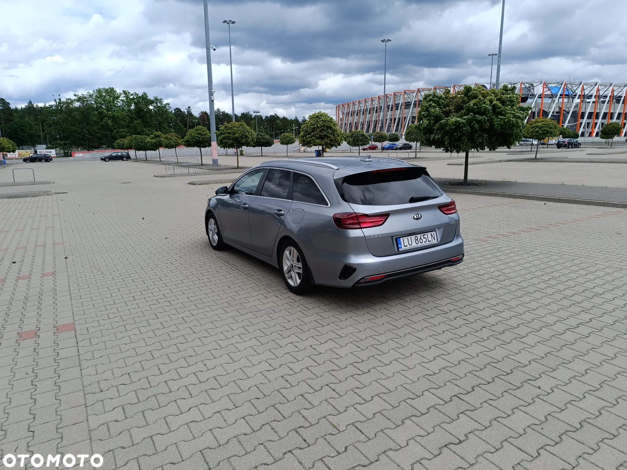 Kia Ceed - 8