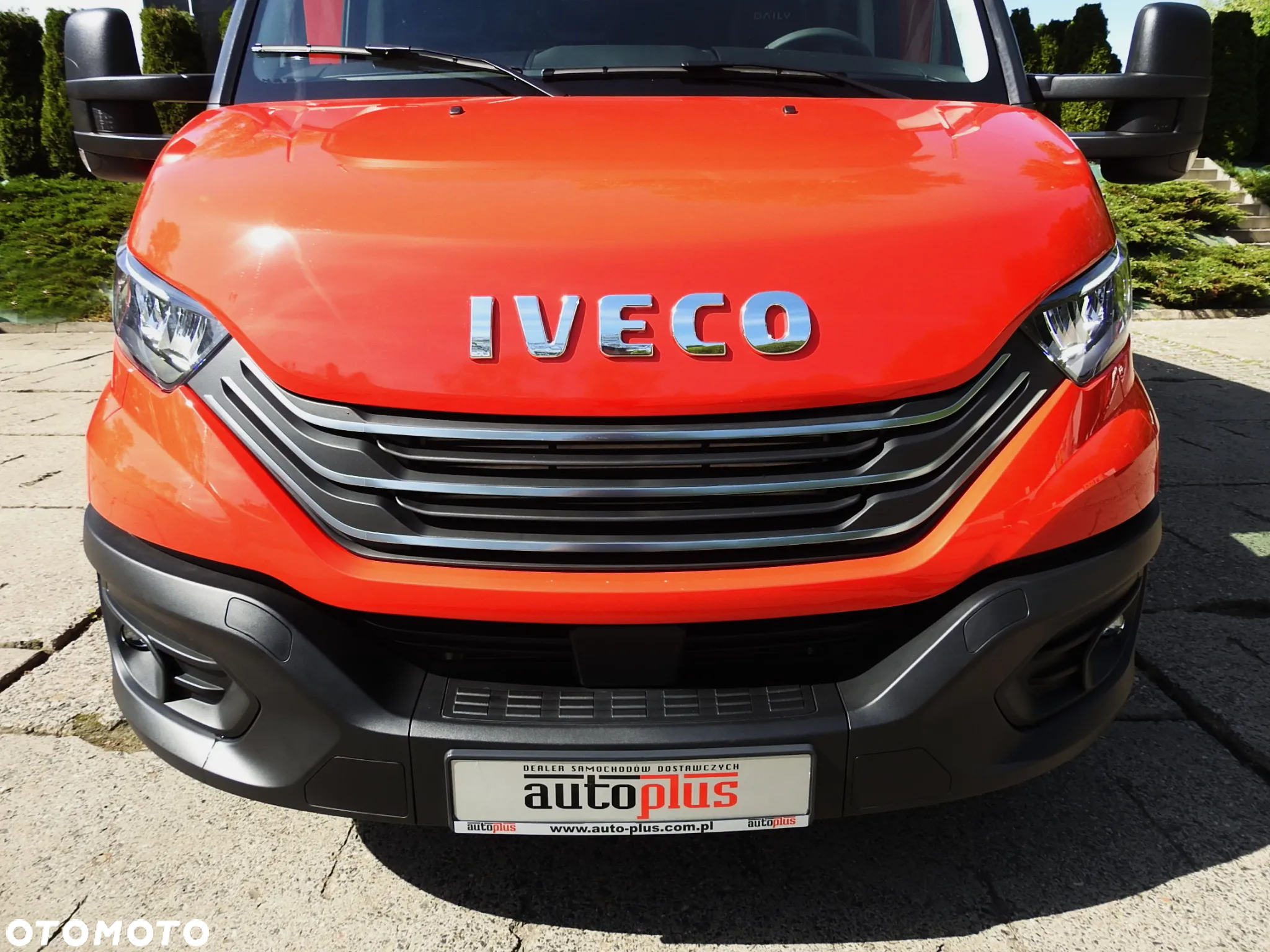 Iveco DAILY NOWY 35S18 CONNECT PLANDEKA 10 PALET WEBASTO KLIMATYZACJA TEMPOMAT NAWIGACJA LEDY ASO  180KM [ 500249 ] - 15