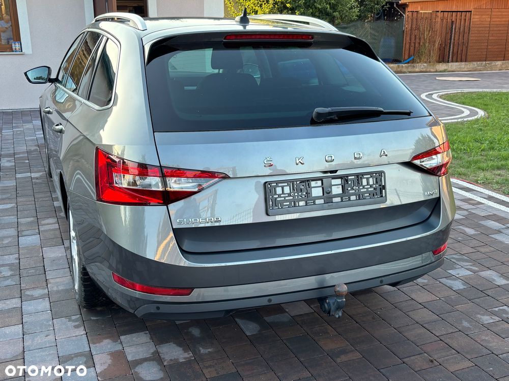 Skoda Superb 2.0 TDI SCR 4x4 Ambition DSG - 4
