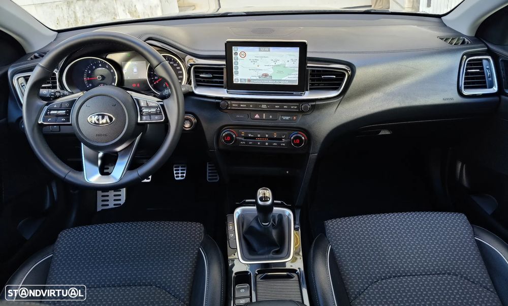 Kia Ceed SW 1.0 T-GDI TX - 23