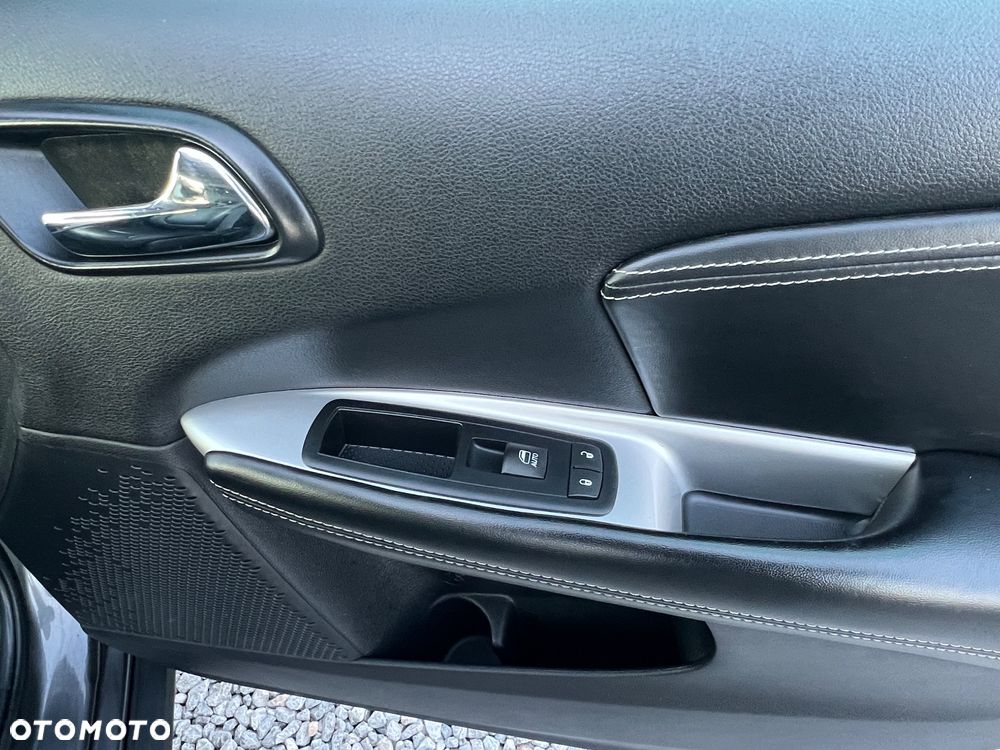 Fiat Freemont 2.0 Multijet Black Code AWD - 25