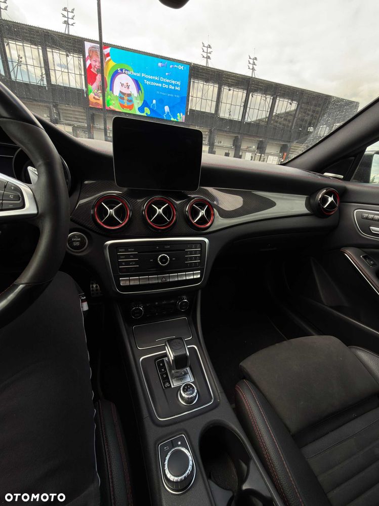 Mercedes-Benz CLA - 6