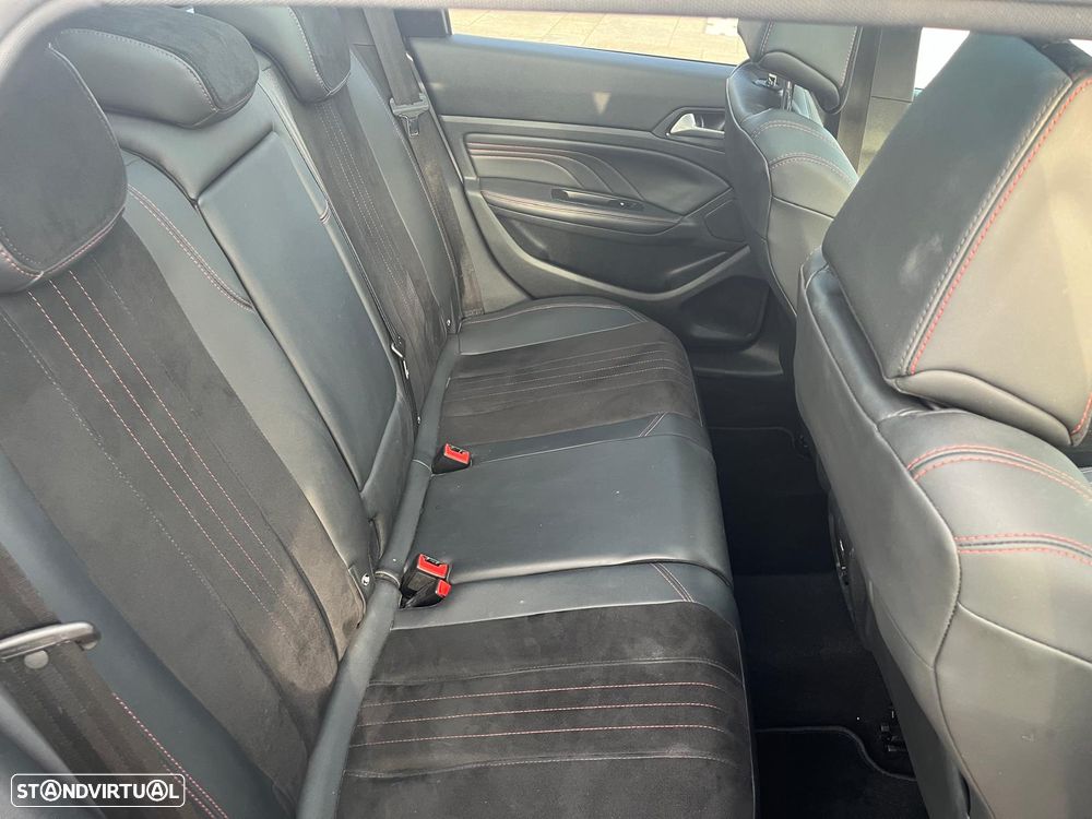 Peugeot 308 SW BlueHDi 130 EAT8 Stop & Start GT Pack - 40