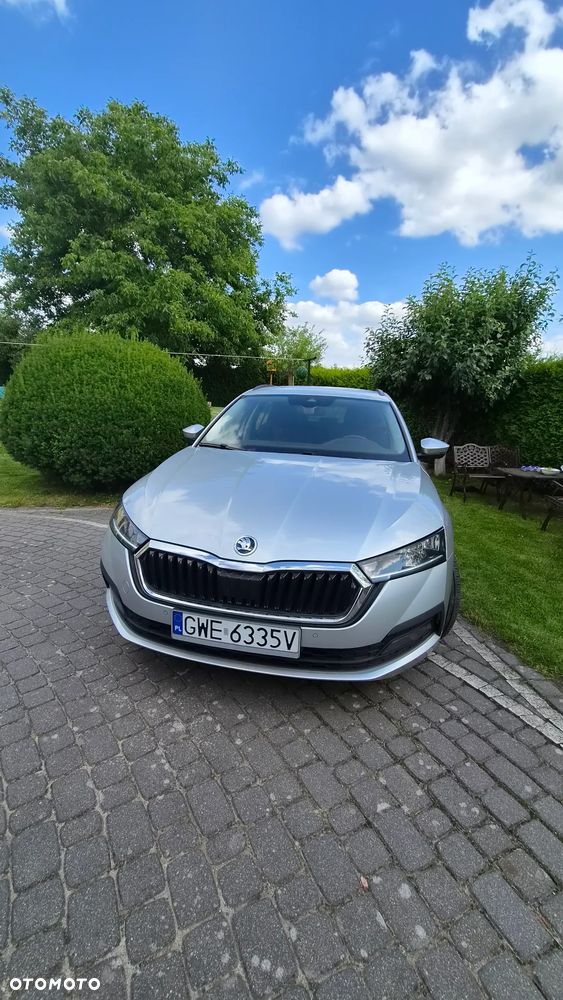 Skoda Octavia 2.0 TDI Ambition DSG - 1