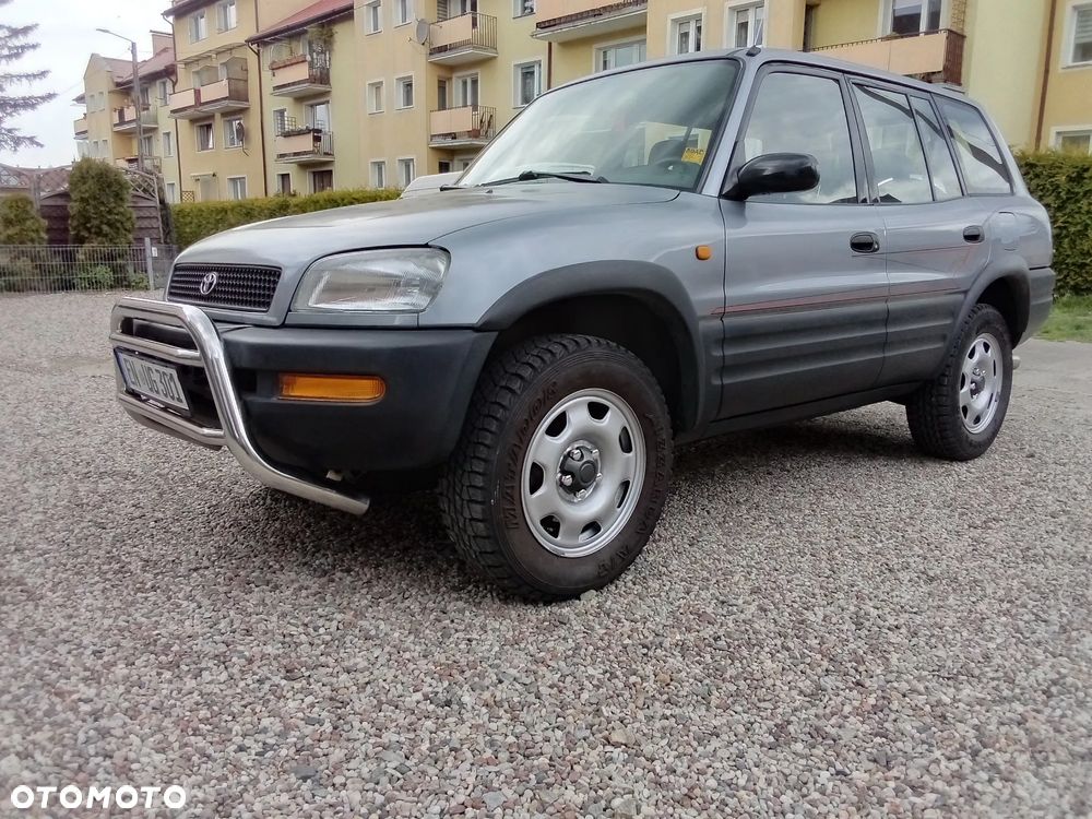 Toyota RAV4 2.0 Fun - 2
