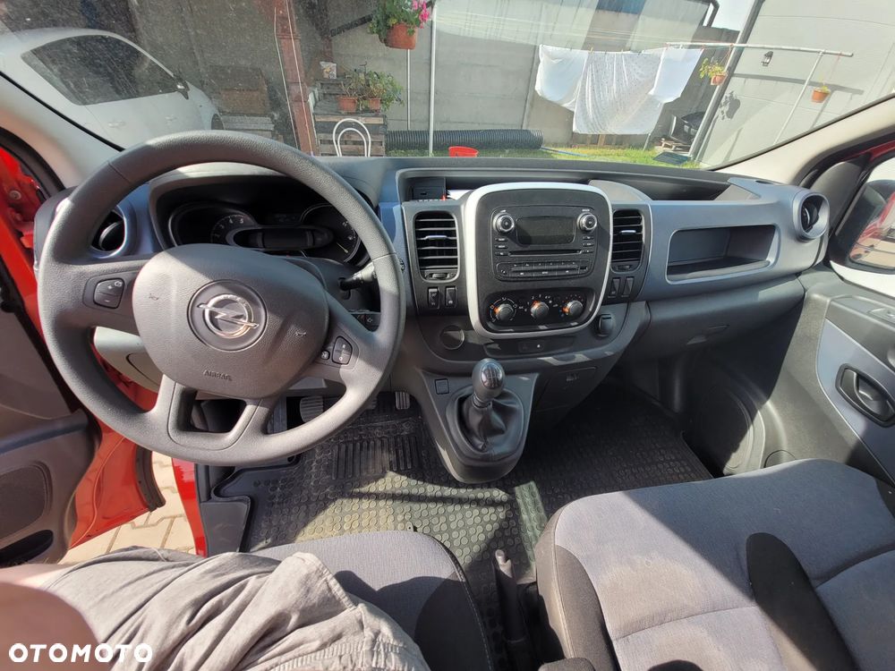 Opel VIVARO - 9