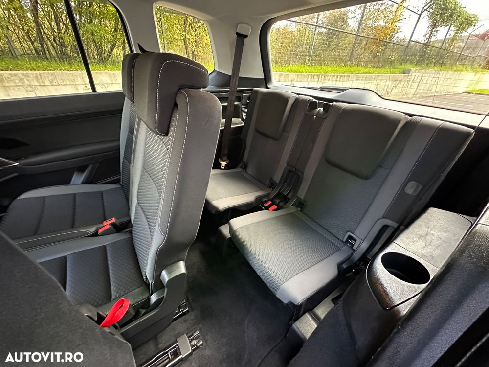 Volkswagen Touran 2.0 TDI SCR DSG Comfortline - 9