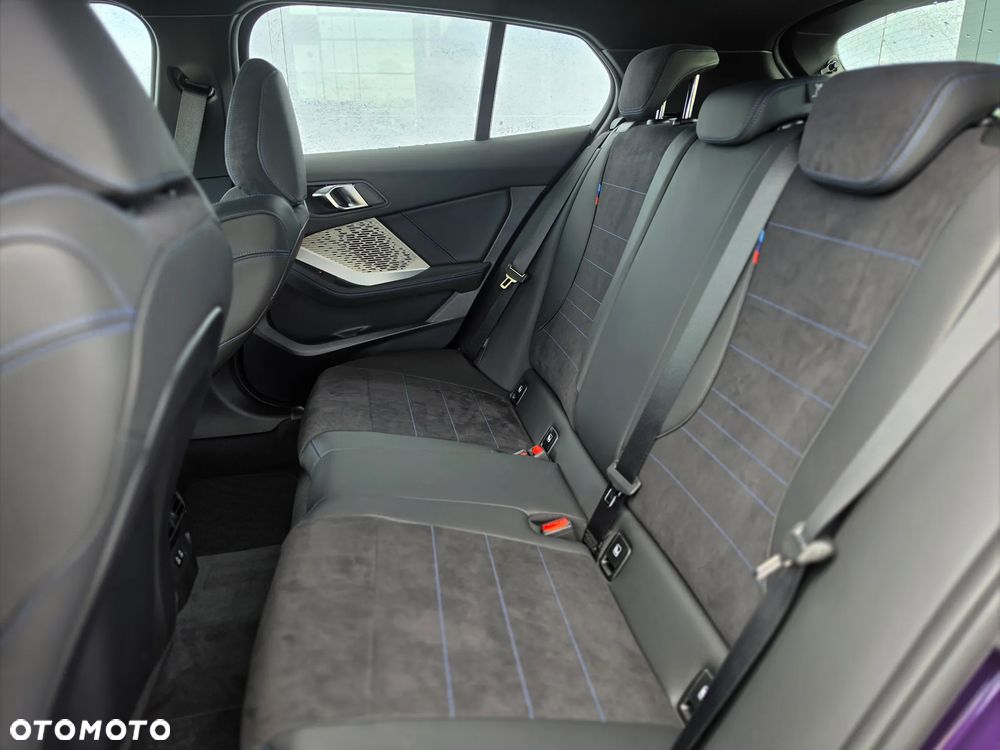 BMW Seria 1 120 mHEV - 29