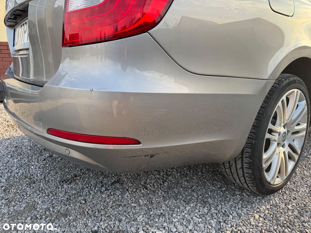 Skoda Superb 2.0 TDI PD Elegance - 8