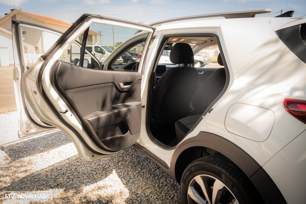 Kia Stonic 1.2 MPi Dynamic - 13