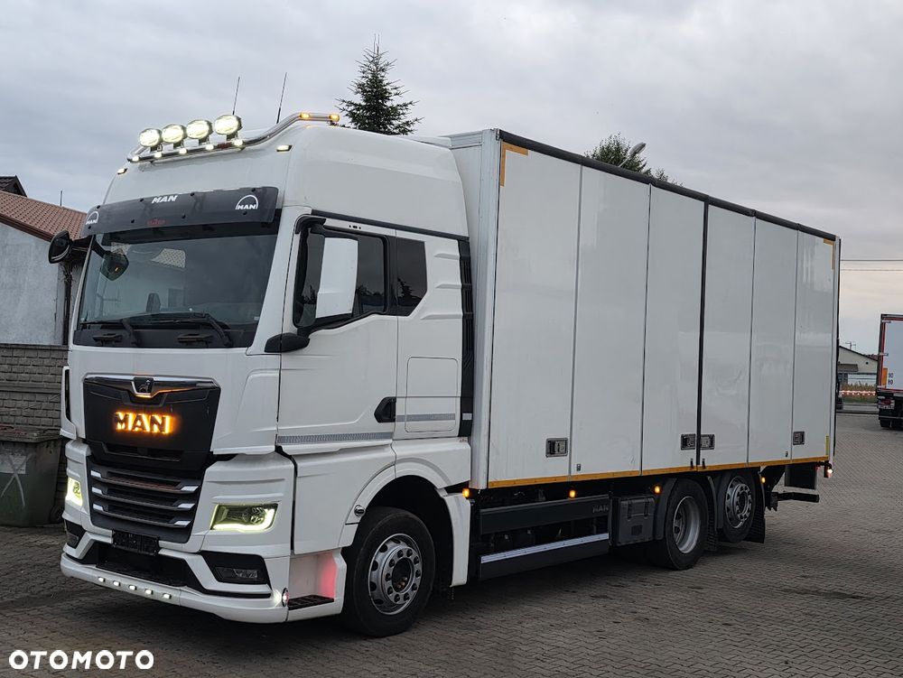 MAN MAN TGX  * chłodnia * izoterma  * thermo king * Carrier * winda*chłodzenie * grzanie * przewierty sterowane * - 8