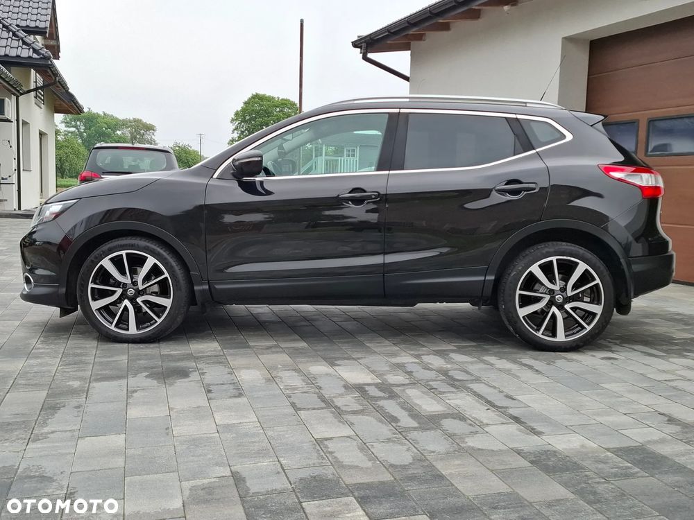 Nissan Qashqai 1.6 DCi Xtronic TEKNA - 28