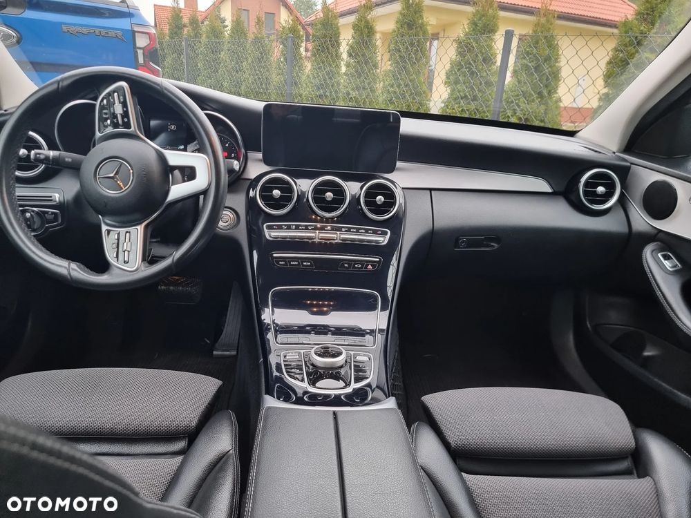 Mercedes-Benz Klasa C 220 d 9G-TRONIC - 14