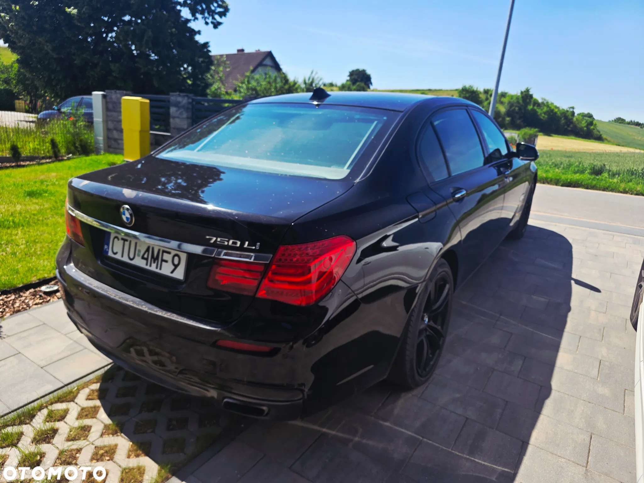 BMW Seria 7 750Li - 13