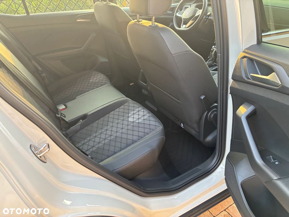 Volkswagen T-Cross 1.0 TSI R-Line Plus DSG - 14
