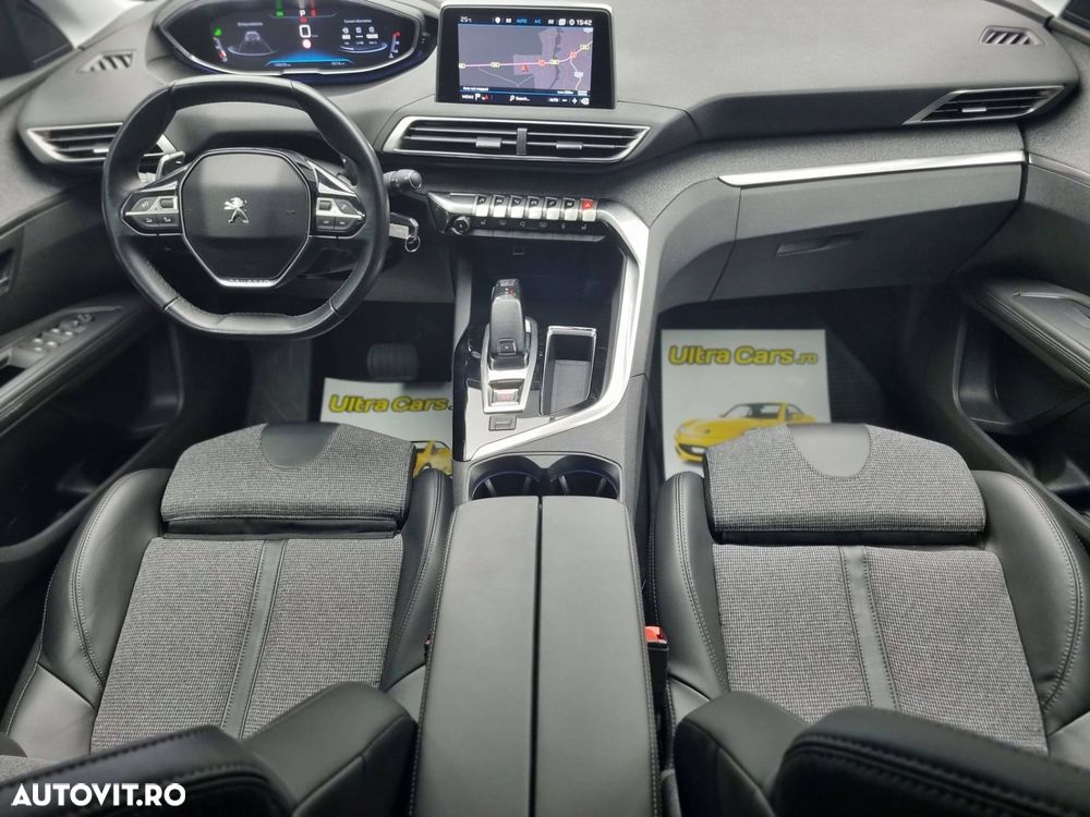 Peugeot 5008 - 10