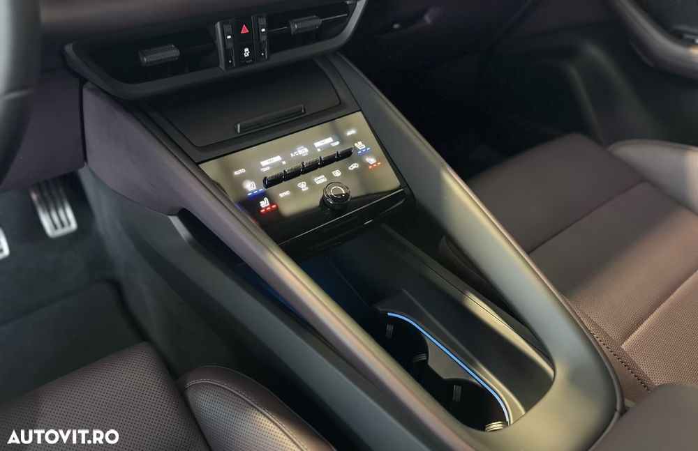 Porsche Macan 100 kWh - 15