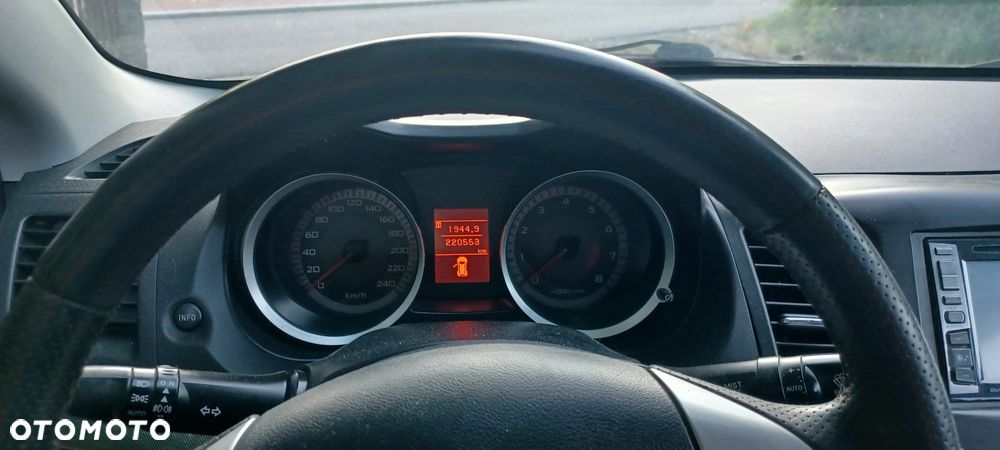 Mitsubishi Lancer - 4