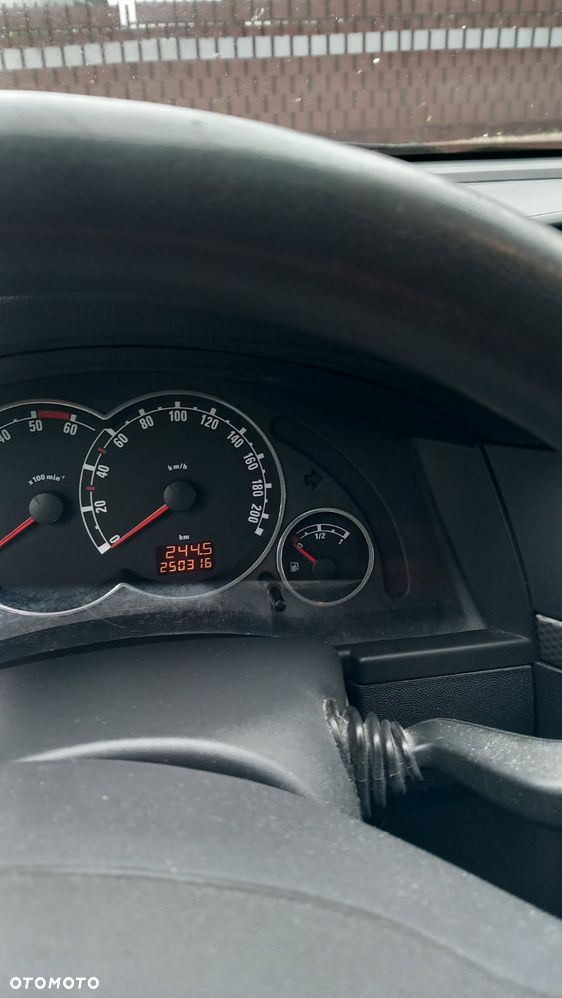 Opel Meriva - 11