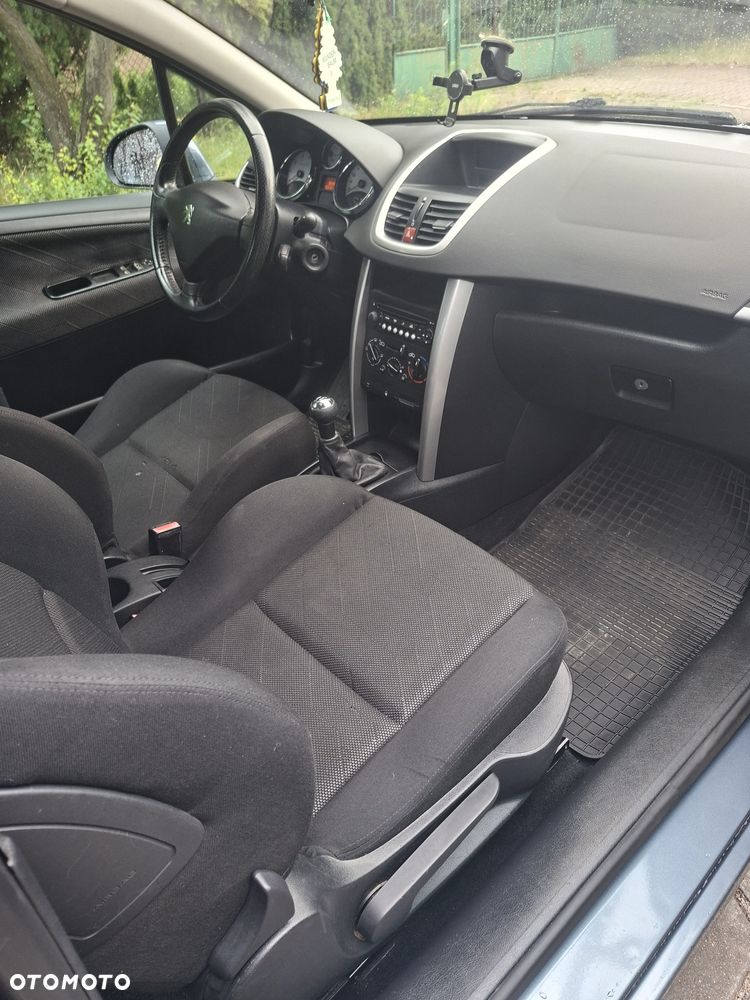 Peugeot 207 - 5
