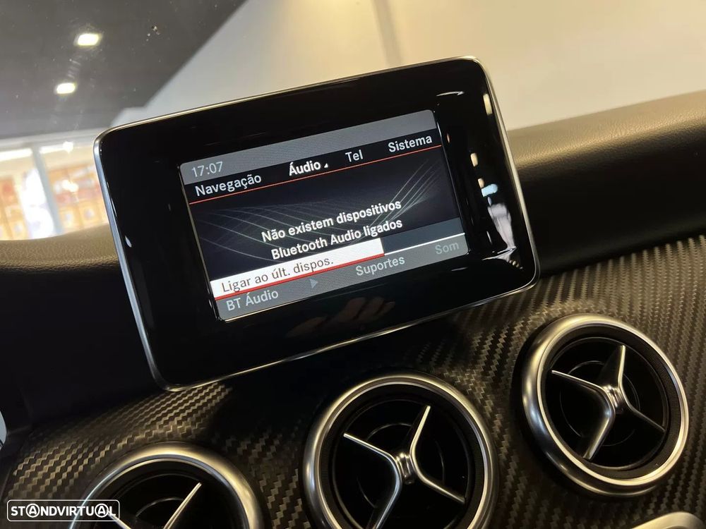 Mercedes-Benz A 180 d AMG Line - 27
