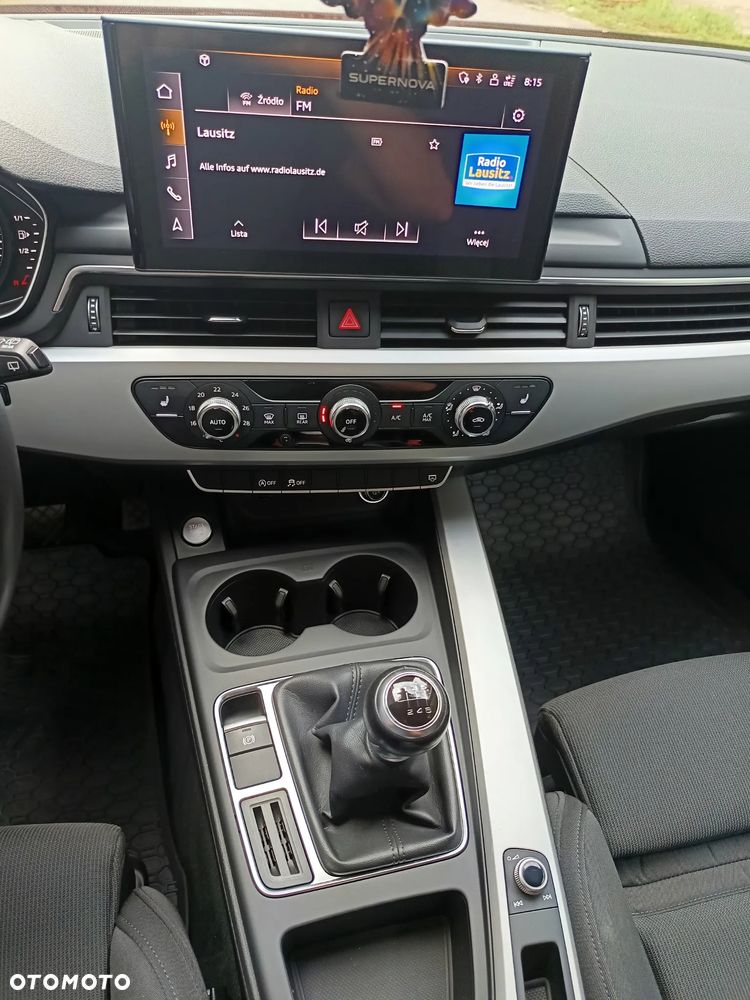 Audi A4 Avant 35 TFSI mHEV - 8