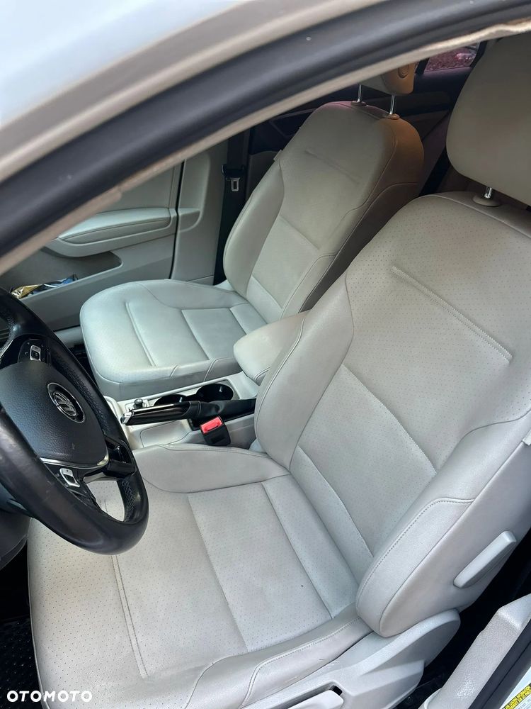 Volkswagen Golf - 19