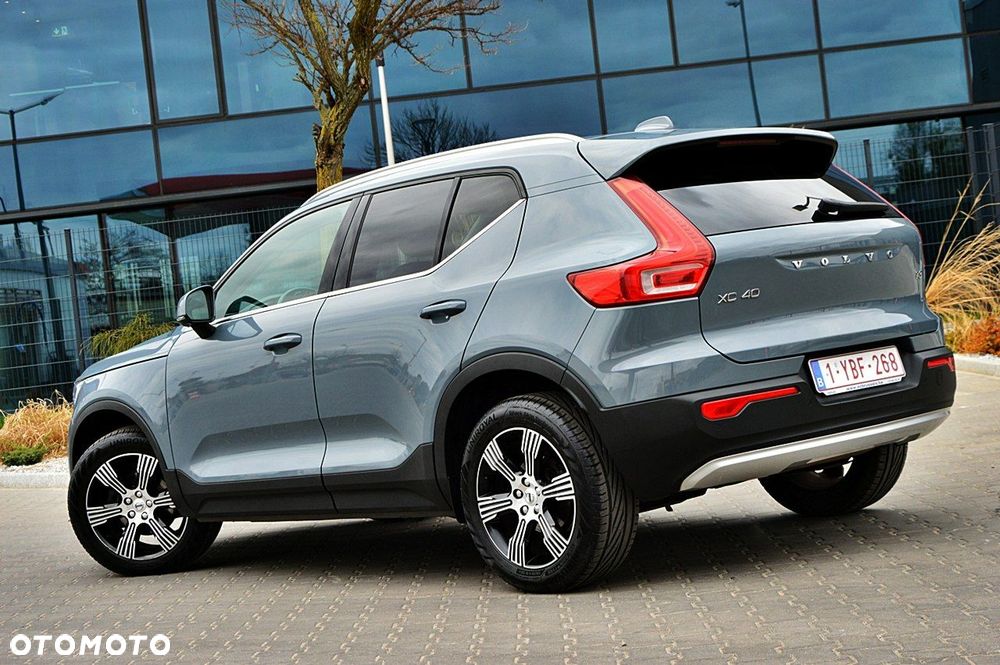 Volvo XC 40 T3 Momentum Pro - 4