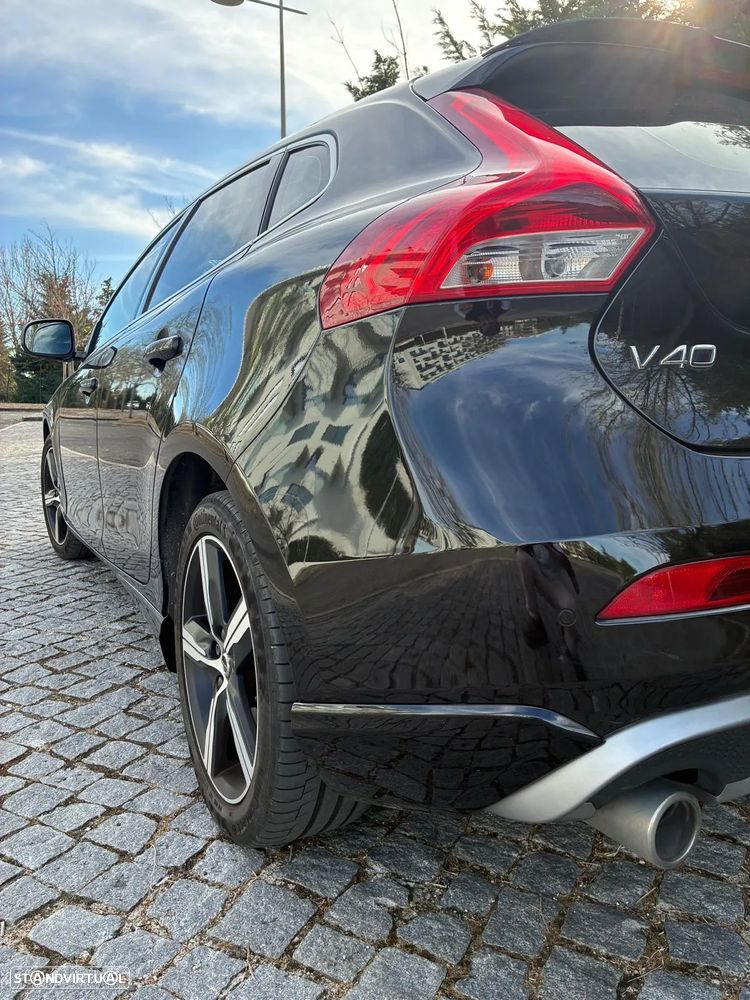 Volvo V40 2.0 D2 R-Design - 22