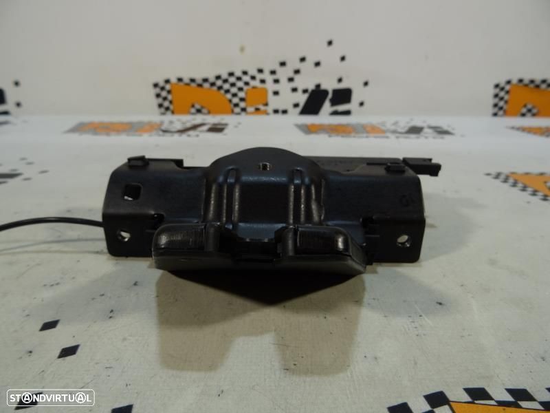 Fecho Da Mala Bmw 1 (E87)  51248196401 / 8196401 / 8 196 401 - 3