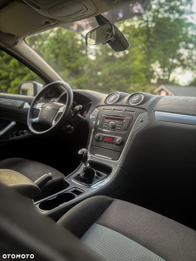 Ford Mondeo - 11