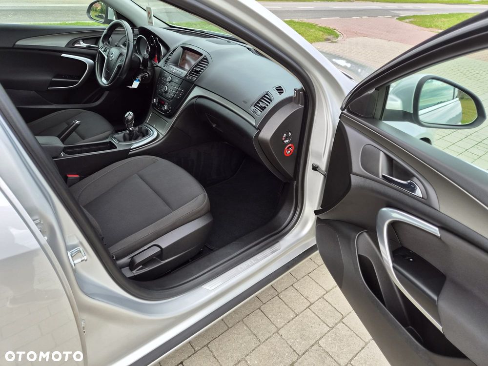 Opel Insignia 1.6 Turbo - 11