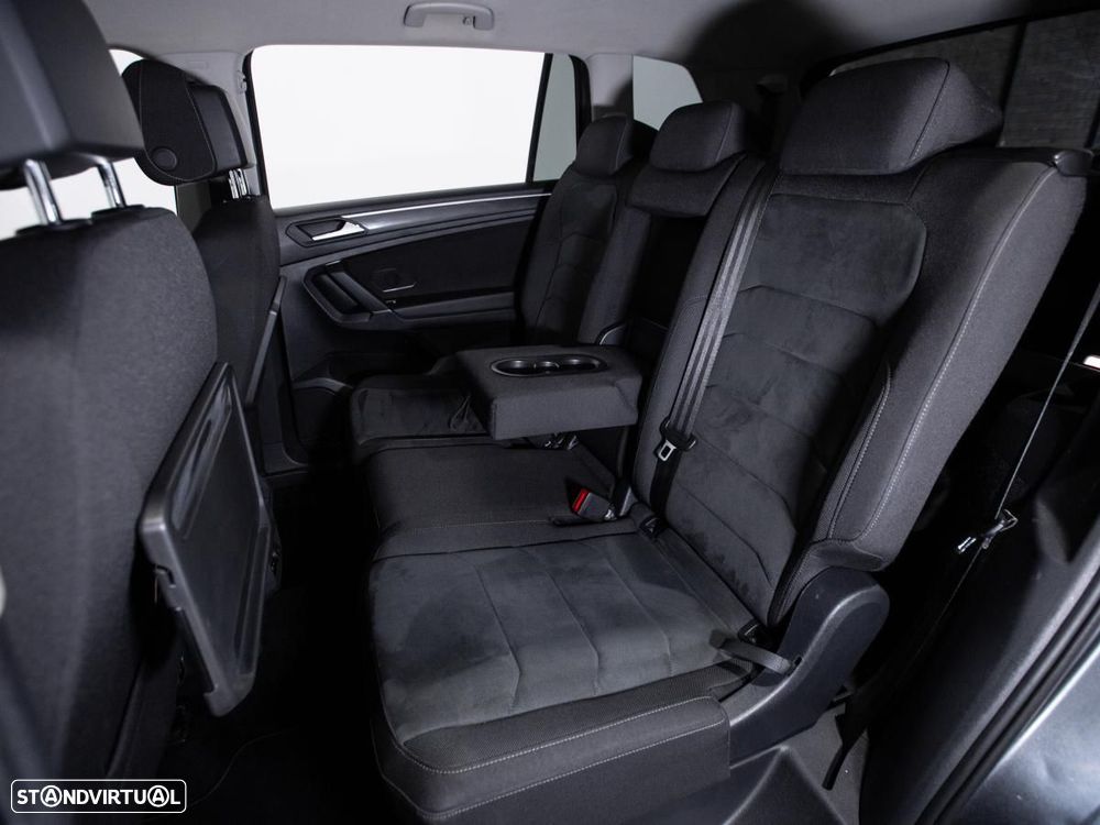 VW Tiguan Allspace 2.0 TDI Highine DSG - 11