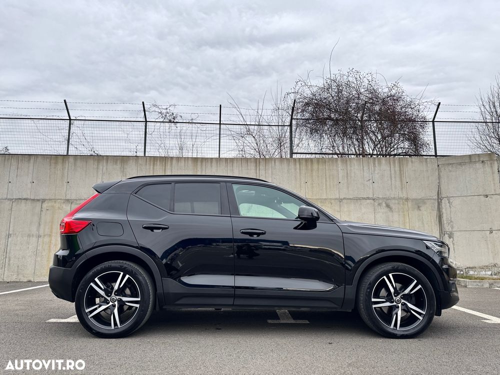 Volvo XC 40 D4 AWD Geartronic R-Design - 12